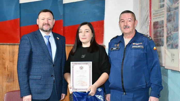 Сасовских спасателей поздравили с профессиональным праздником