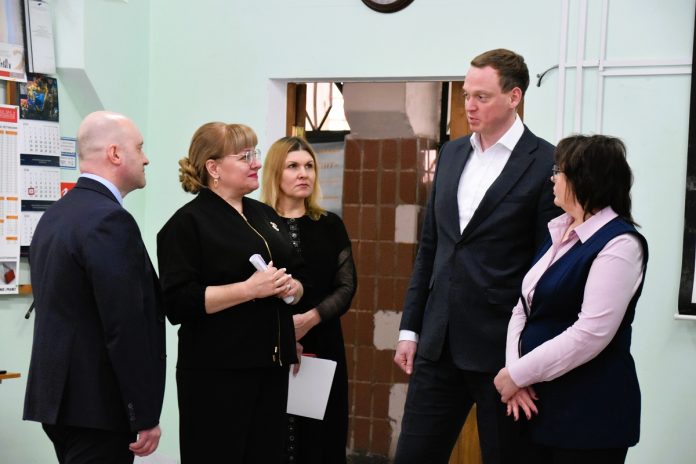 Губернатор Павел Малков посетил сасовский индустриальный колледж (1)