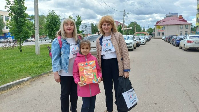В сасове прошел интеллектуальный забег «Бегущая книга – 2026» 1